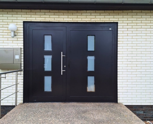 Neuer Eingangsbereich mit Charakter – Haustürtausch mit Wow-Effekt